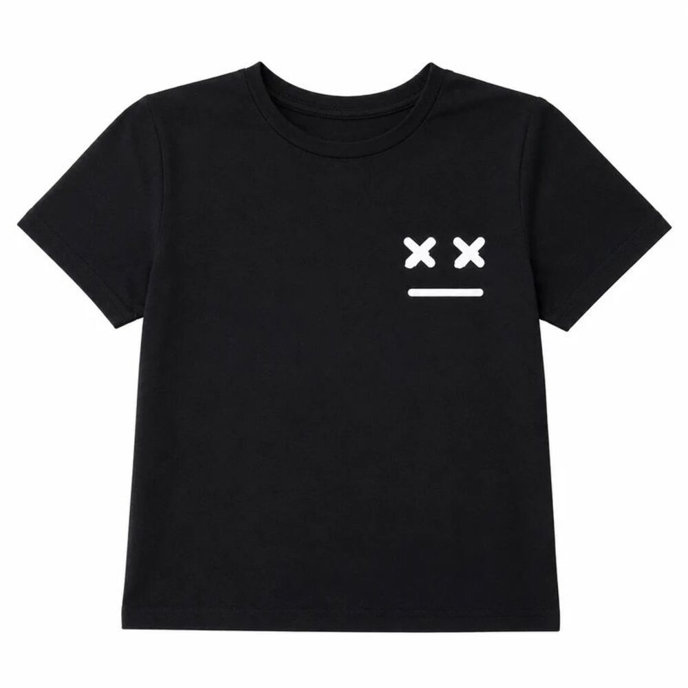 Black short sleeve tee